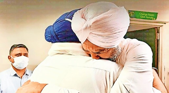 Sukhbir Singh Badal, Parkash Singh Badal, Parkash Singh Badal death, Parkash Singh Badal cremation today, Shiromani Akali Dal (SAD), Indian Express, India news, current affairs