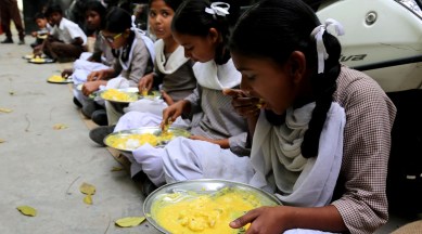 Buy mid-day meal pulses from Nafed, Centre tells states; UP, Bengal say no