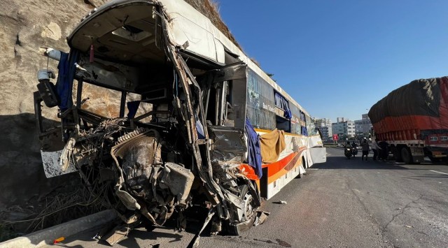 Mumbai Bangalore highway accident