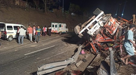 pune bus accident mumbai bangalore highway