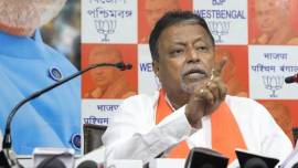 Mukul Roy, BJP MLA return to Kolkata, Krishnanagar North MLA Mukul Roy,former TMC MLA Subhrangshu Roy, missing, missing complaints lodged, BJP MLA. Roy’s return, his father untraceable, indian express, indian express news