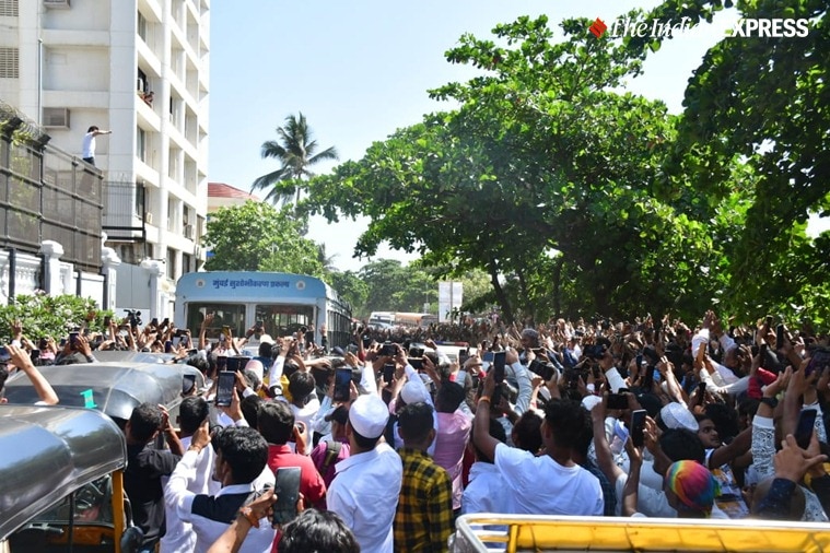 crowd outside mannat