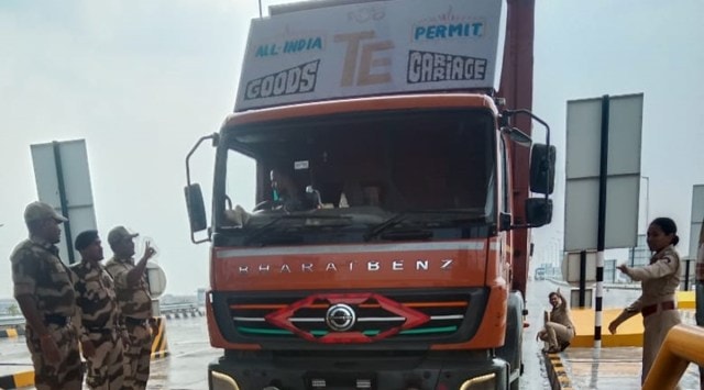 MSRDC, fitness check of the tyres, Regional Transport Office, fine over poor tyres, indian express, accidents at Nagpur-Mumbai Expressway, indian express