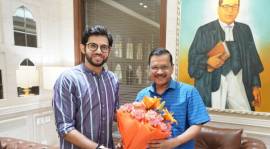 delhi cm meets aaditya thackeray