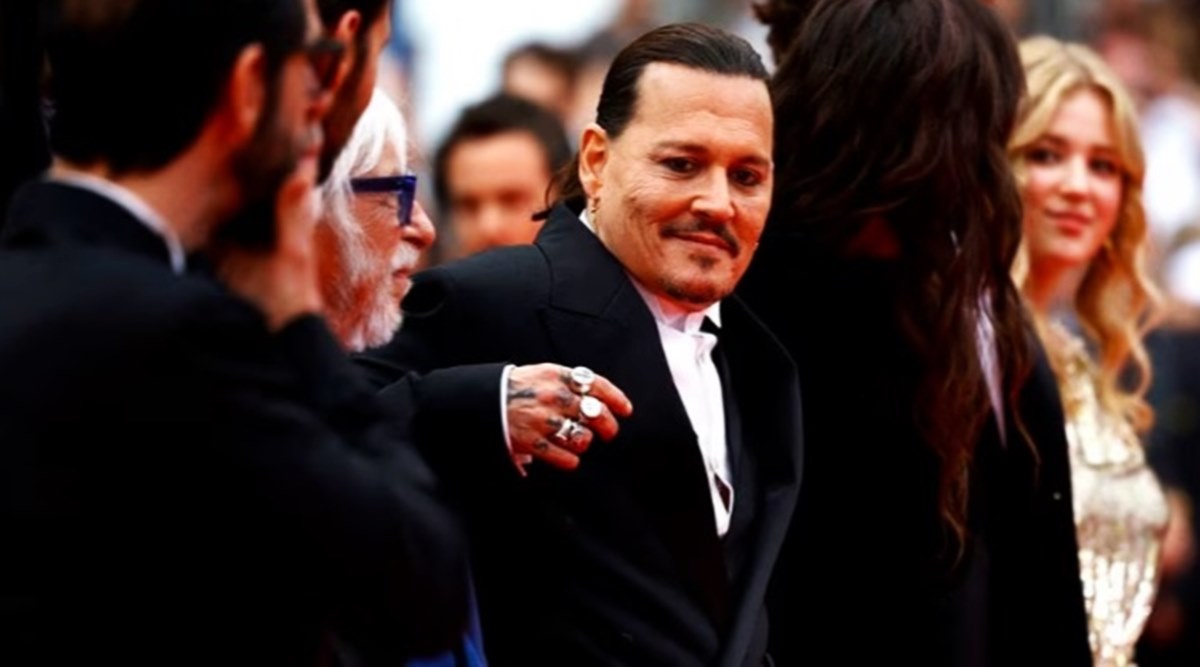 Johnny Depp tears up during standing ovation at Cannes after Jeanne du