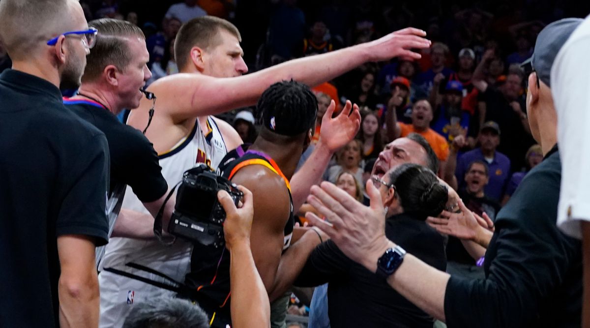 Denver Nuggets C Nikola Jokic has dustup with Phoenix Suns owner