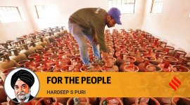 lpg prices, gas cylinder prices, union minister hardeep singh puri, gas prices