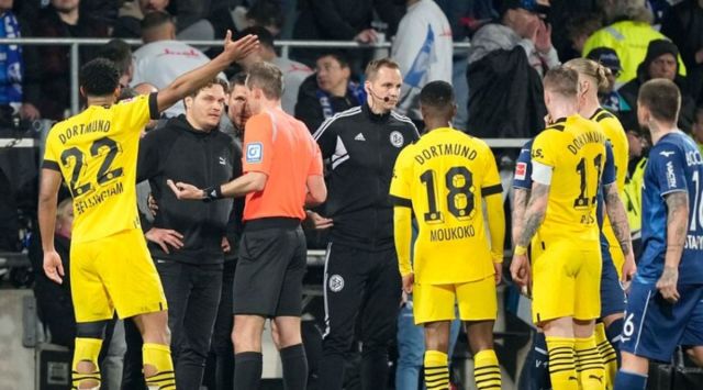 Budesliga Race, Budesliga Football League, Ref's error casts pall on Bundesliga race, Bayern Munich, Borussia Dortmund, Bayern Munich vs Borussia Dortmund, Football Leagues