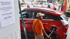 RBI Rs 2000 note ban petrol pumps