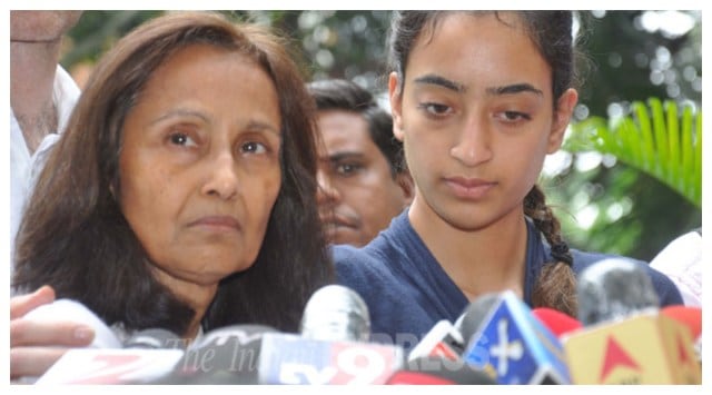 Jiah Khan, Rabiya Khan