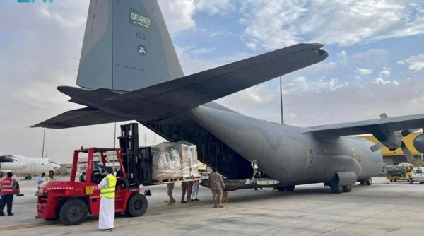 Aid is loaded into Saudi Royal Airforce cargo plane for Port Sudan International Airport at the King Khalid International Airport, in Riyadh, Saudi Arabia