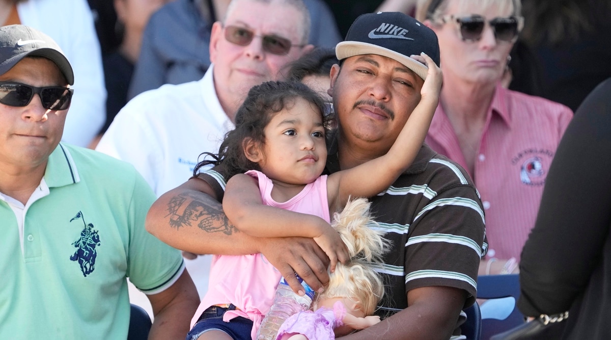 Texas mass shooting Police searches for man who killed 5 people for