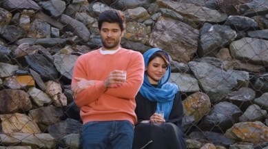Vijay Deverakonda and Samantha in the song Na Roja Nuvve from Khushi