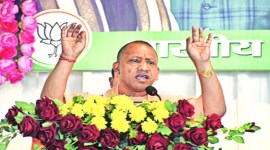 Yogi Adityanath, new BJP mayors, CM dialed newly nominated Mayors, Stay connected with people, Uttar Pradesh Local body polss, ULB polls, indian express, indian express news