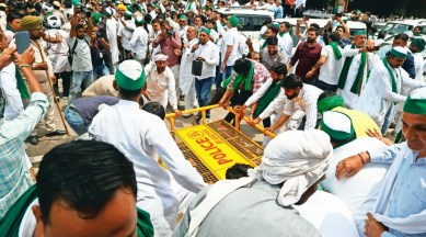 UP farmers protest at Ghazipur, Ghazipur farmer protest, up farmer protest delhi, Delhi news, New Delhi, Indian Express, current affairs