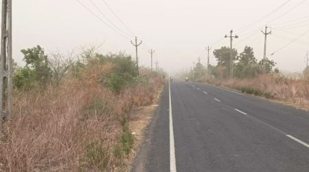 Dust storm hits Gujarat’s Saurashtra region, traffic moves slowly amid reduced visibility