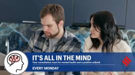 Married couples who merge their finances are happier. (Pic source: Pexels)