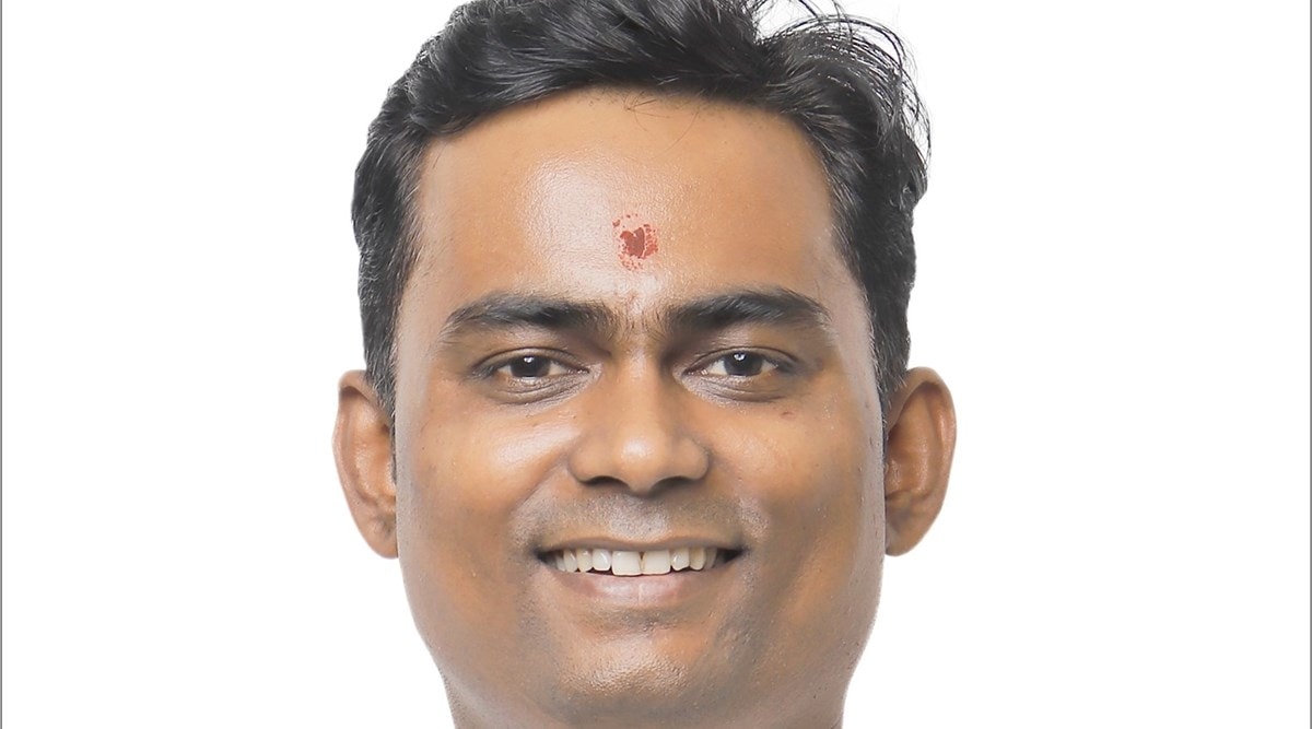 Ahead of BMC polls, Kiran Landge becomes 10th Sena UBT ex-corporator to ...