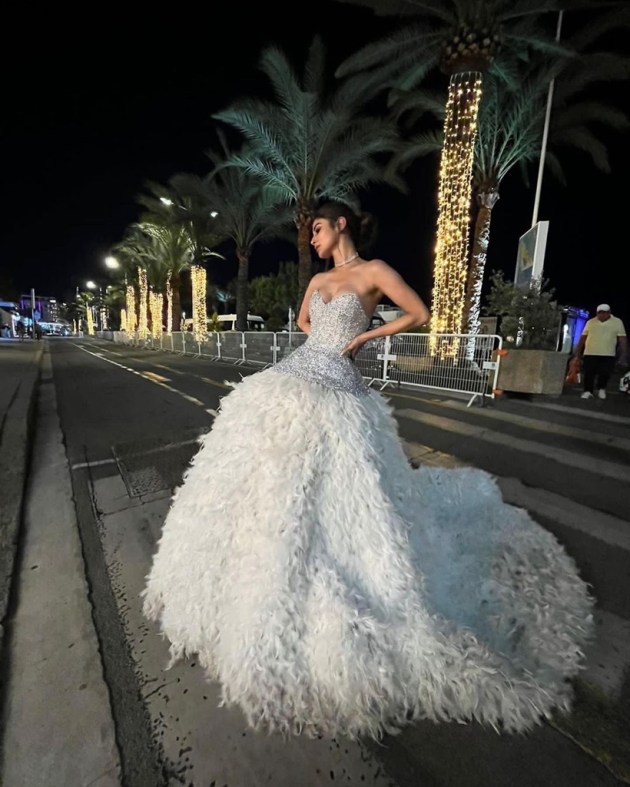 Mouni Roy’s dream debut on Cannes red carpet | Entertainment Gallery ...