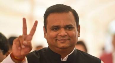 Speaker Rahul Narvekar, petitions for disqualification of 54 Shiv Sena MLAs, Eknath Shinde, Uddhav Thackeray, Supreme Court, political crisis in Maharashtra, indian express, indian express news