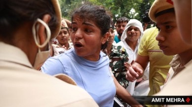 sakshi malik detained