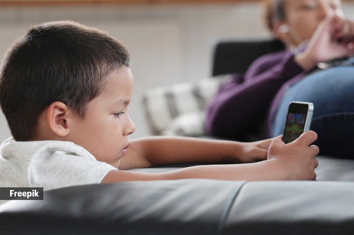 smart phone use among kids