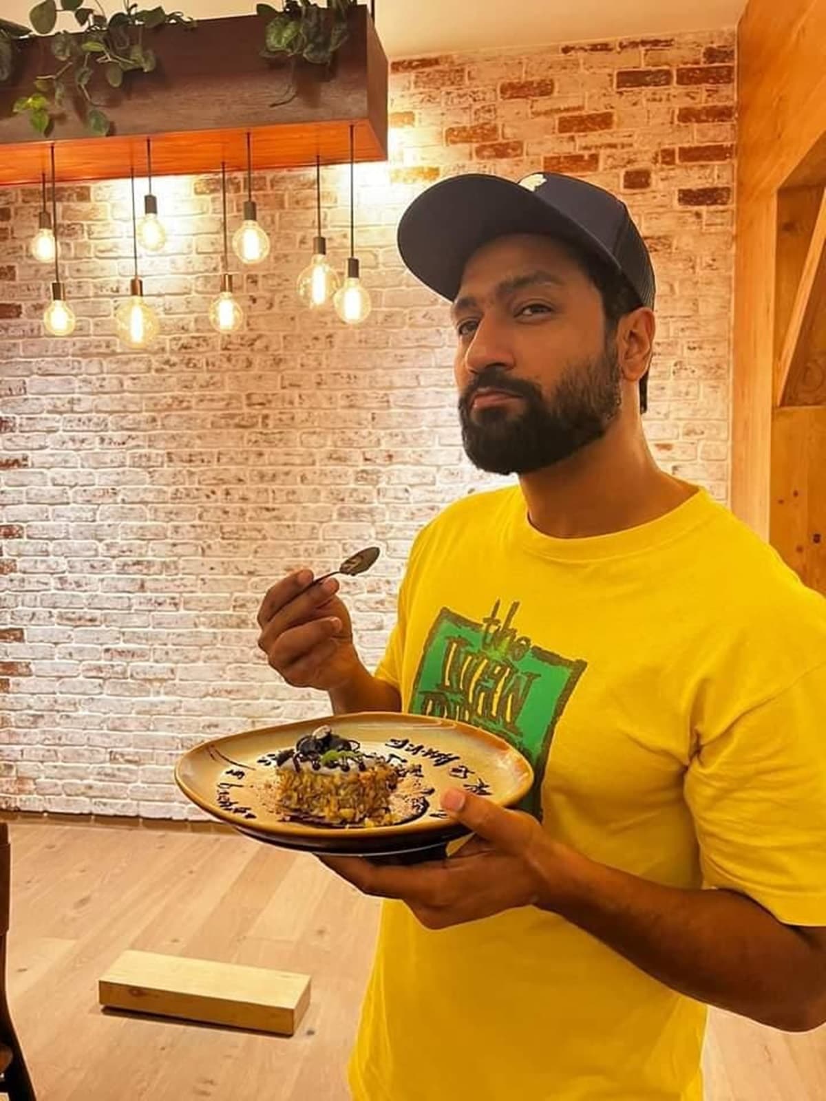 ভিকি কৌশল