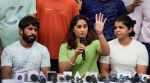 Wrestlers Protest Sakshi Malik