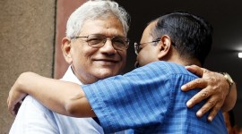 Arvind Kejriwal, sitaram Yechury, Congress, Kejriwal with Yechury, AAP, Lok Sabha 2024, road to 2024, LS polls 2024 preparations, indian express, indian express news