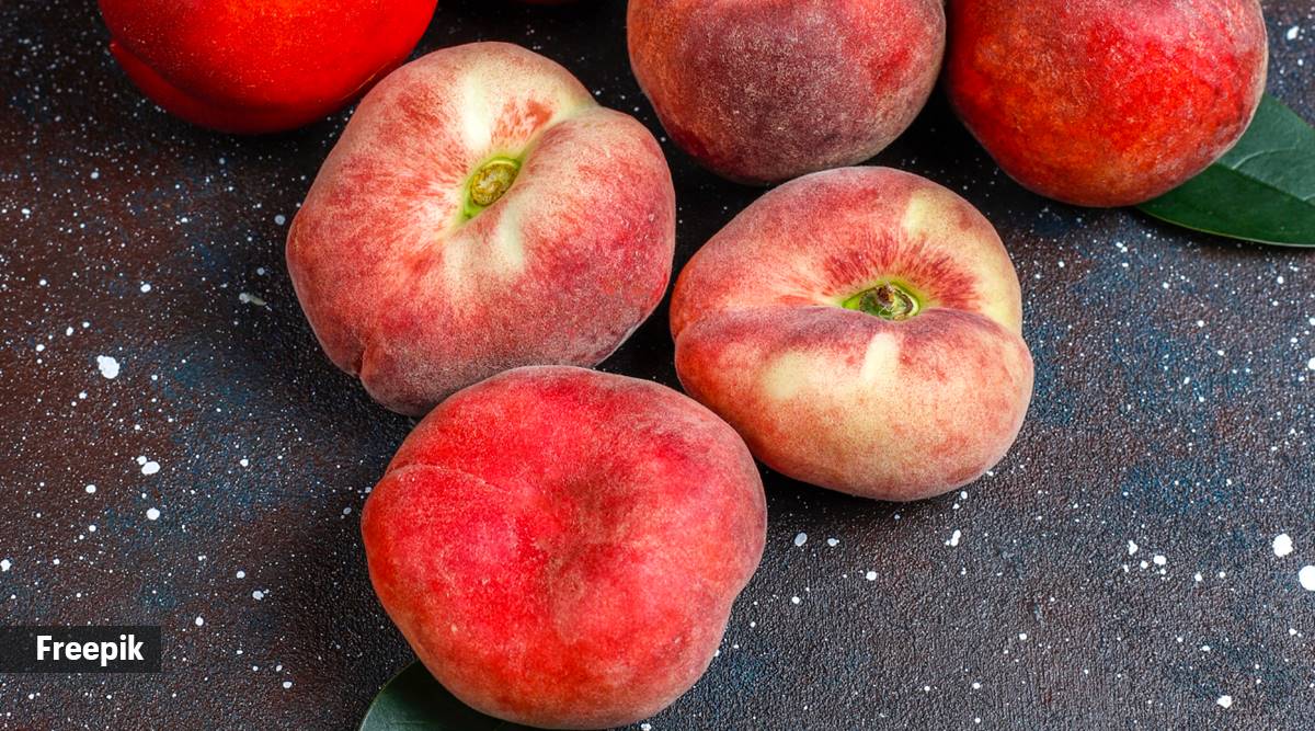 The fiber and potassium content in peaches contribute to heart health.  A diet rich in fiber helps lower cholesterol, and potassium helps control blood pressure.