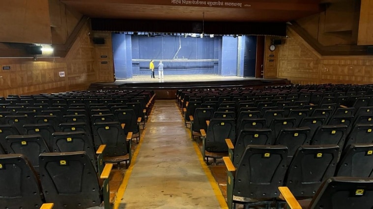 Pune halls