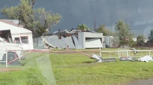 1 dead, dozens hurt in Texas Panhandle town tornado | World News - The ...