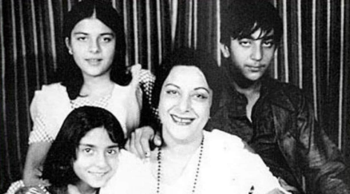 Nargis Ka Xx Video - Sanjay Dutt remembers mother Nargis on her 94th birth anniversary: 'To my  guiding lightâ€¦. miss you' | Bollywood News, The Indian Express