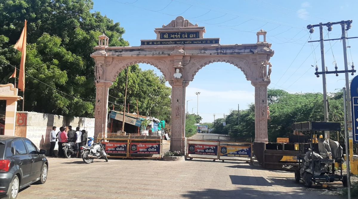 Cyclone Biprajoy: Kandla seaport shuts down