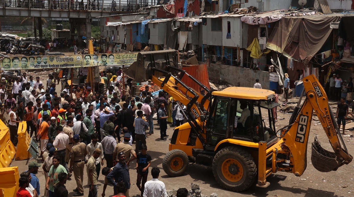 ‘Illegal’ Sena (UBT) shakha in Bandra East bulldozed by BMC