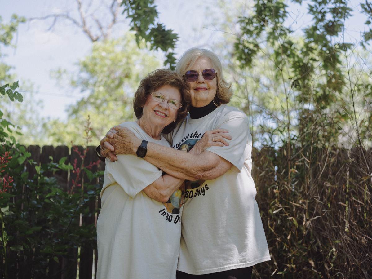 Ellie Hamby and Sandy Hazelip, who traveled around the world together, at Ellie’s home in Abilene, Texas, on May 22, 2023. (Christopher Lee/The New York Times)