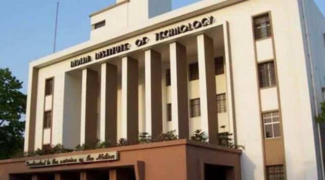 10 IIT Kharagpur students receive scholarships for research internship