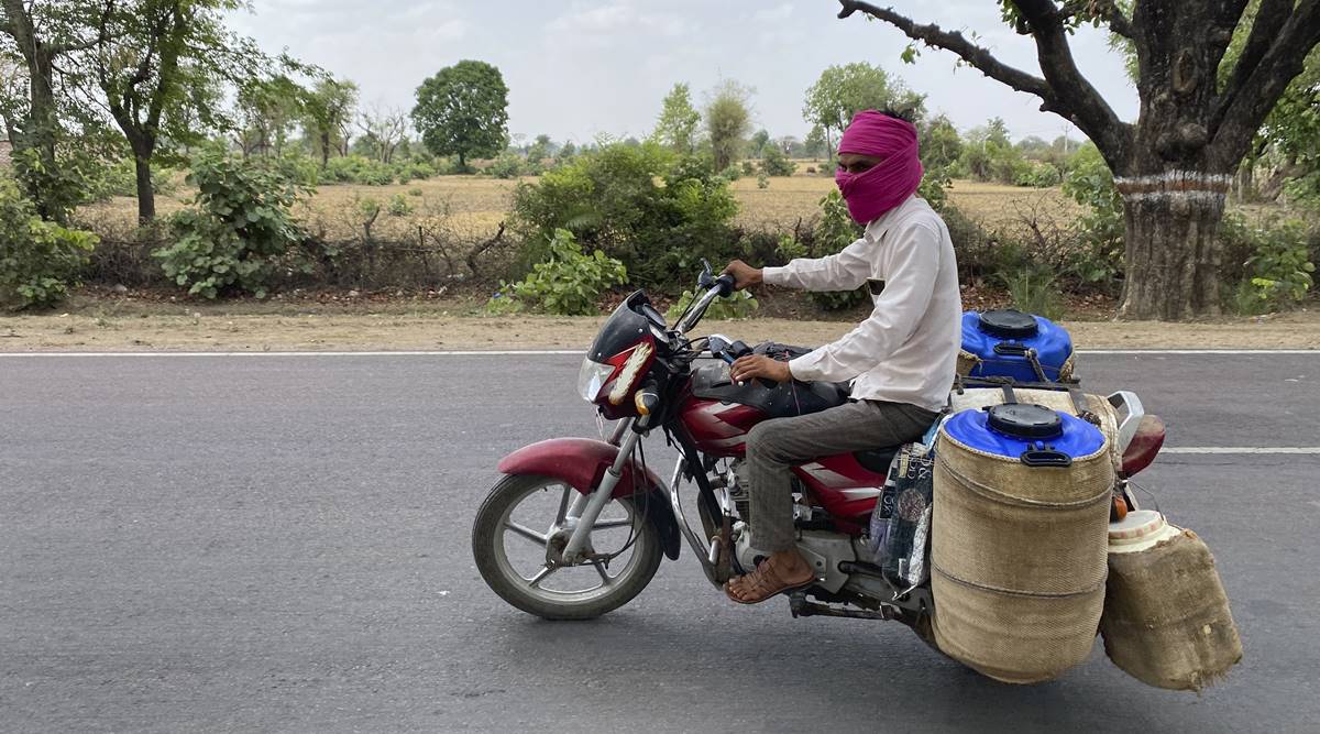 The health impacts of heatwaves primarily involve dehydration, heat cramps, heat exhaustion, and heatstroke,