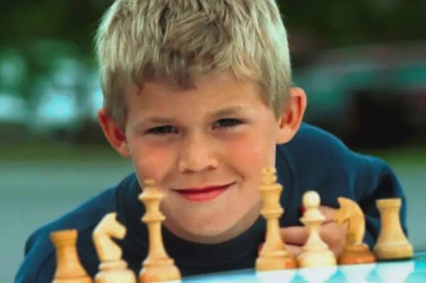 Magnus Carlsen Sacrifices Everything!