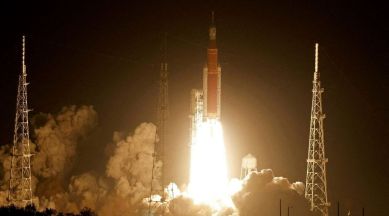 SLS rocket laiunch during NASA's Artemis 1 mission