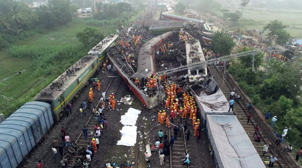 Coromandel Express accident Live Updates: At least 233 dead, 900 injured as 2 passenger trains derail in Odisha