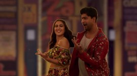 Zara Hatke Zara Bachke