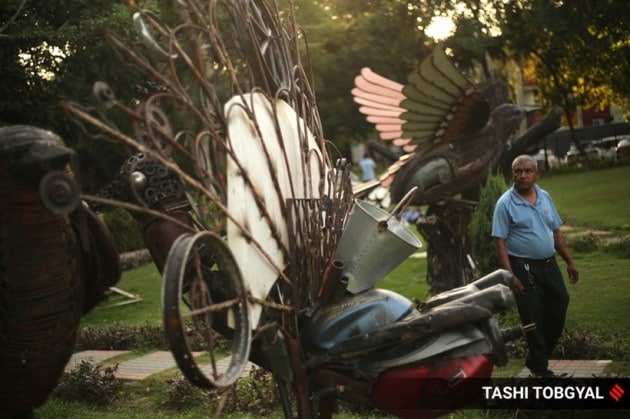 art, art installation, artwork, scrap metal, waste to art, park, new delhi park, chanakyapuri, g20, new delhi, india, indian express