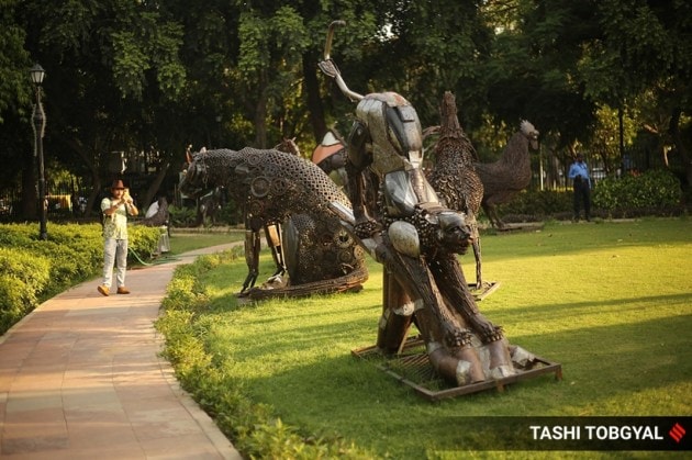 art, art installation, artwork, scrap metal, waste to art, park, new delhi park, chanakyapuri, g20, new delhi, india, indian express