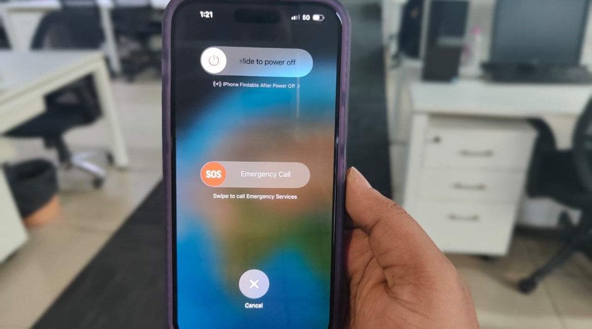 iPhone Emergency Contacts | iPhone how to add emergency contacts | iphone emergency