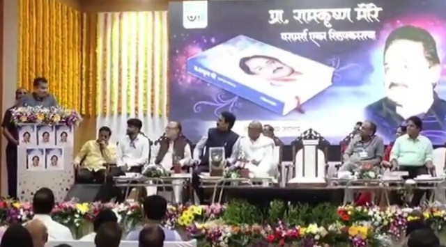 Gadkari-Digvijaya Singh1.08