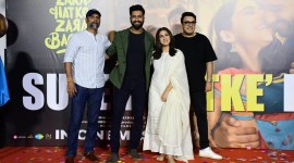 Zara Hatke Zara Bachke