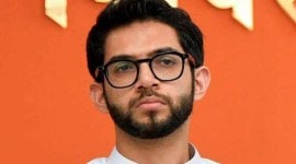 aaditya thackeray aide joins eknath led sena