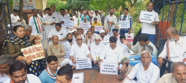 sarva seva sangh protest