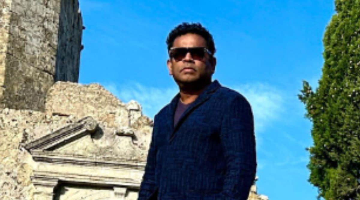 Shankar Mahadevan Says AR Rahman Is Like A rocket In South Reveals vijay-birthday-90